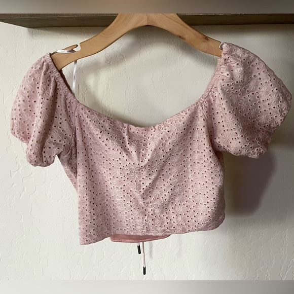 Guess| Beatrix Square Neck Eyelet Crop Top w Puff Sleeve & Tie Detail•••Size M - Picture 10 of 16
